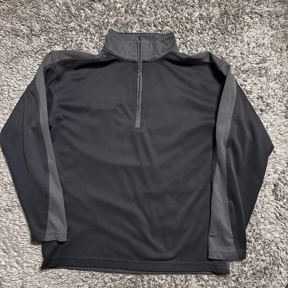 Nike Golf Quarter Zip Pullover - Picture 2 of 4